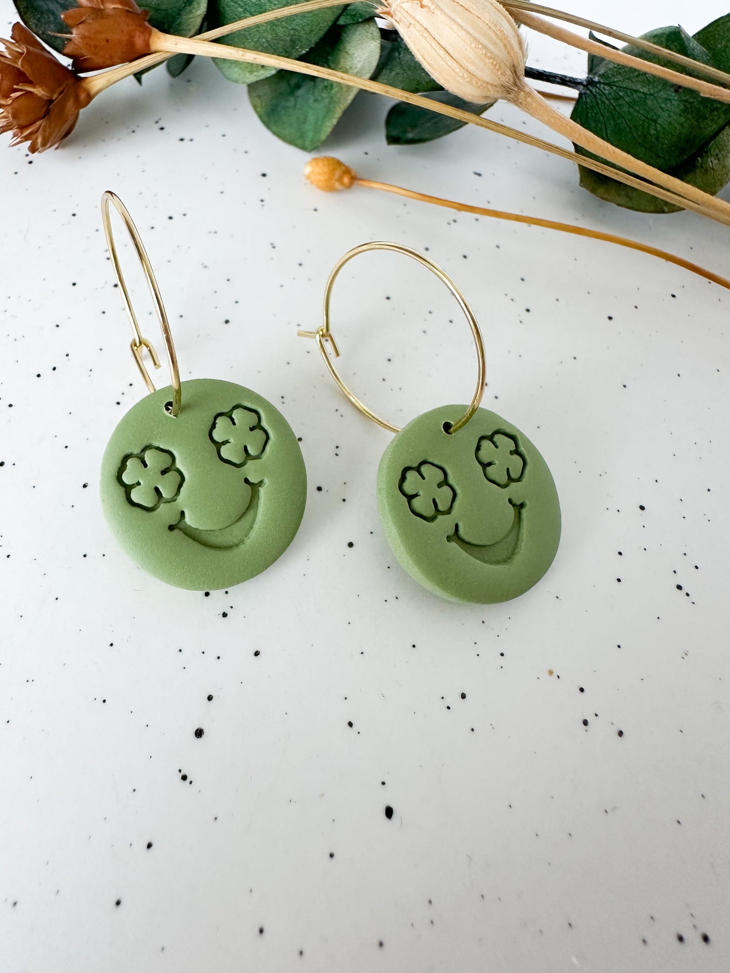 Smiley Clover Hoops