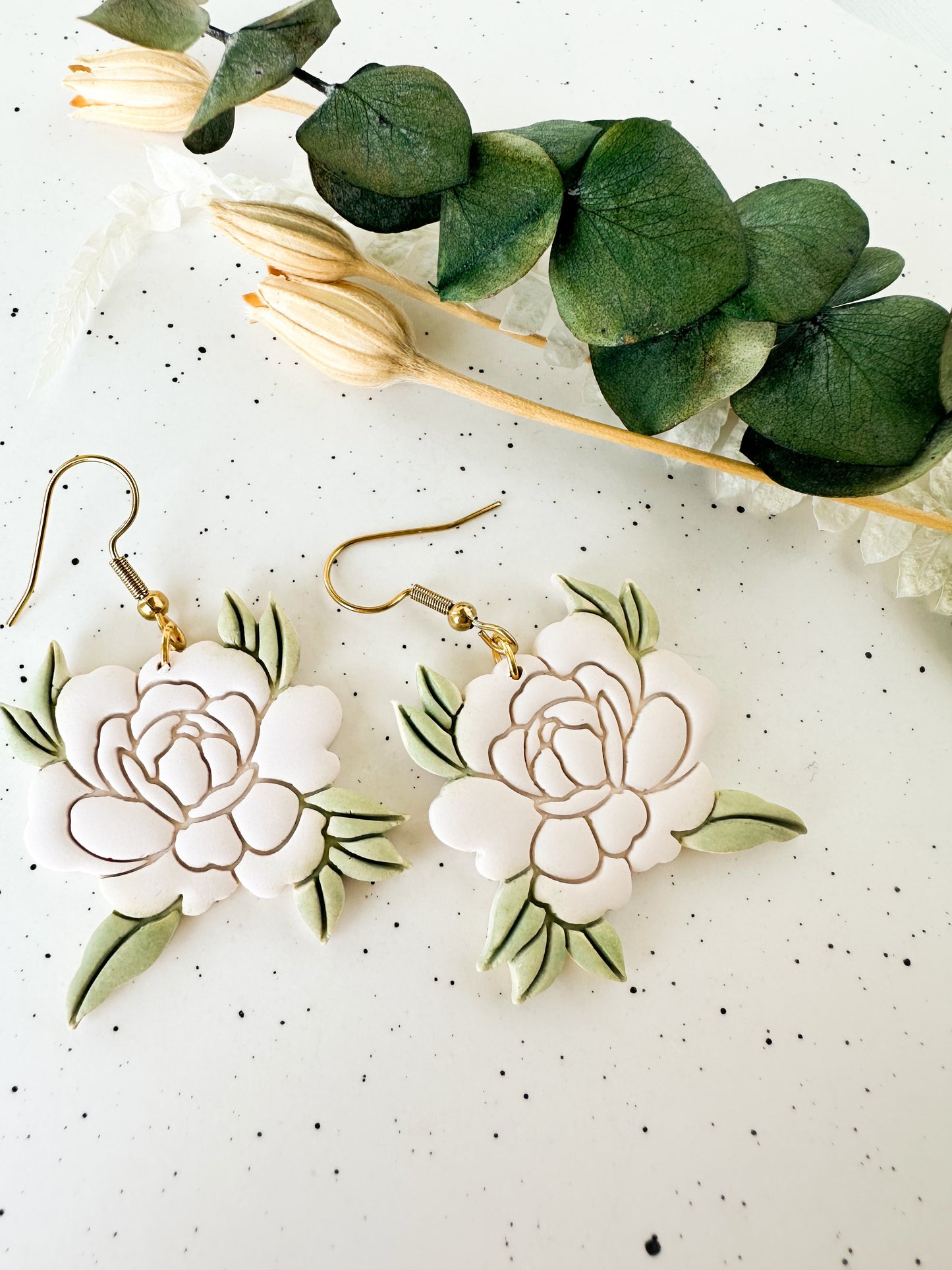 White Floral Circle Earrings